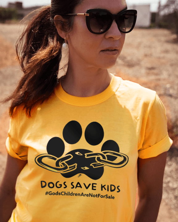 Dogs Save Kids Tee - Pawz